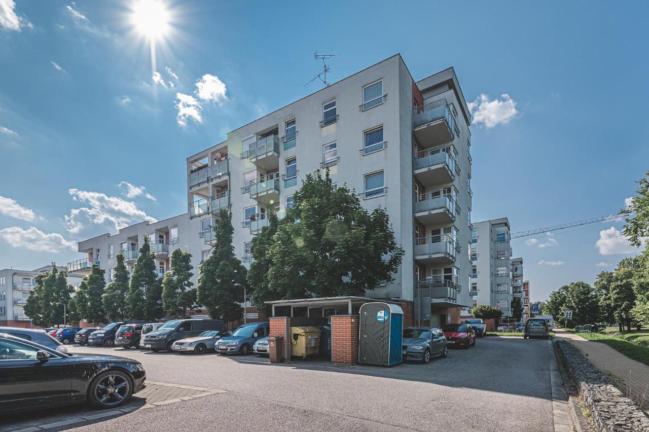 °°°Carolina'S Modern Apartment °°° Hradec Kralove Exterior photo